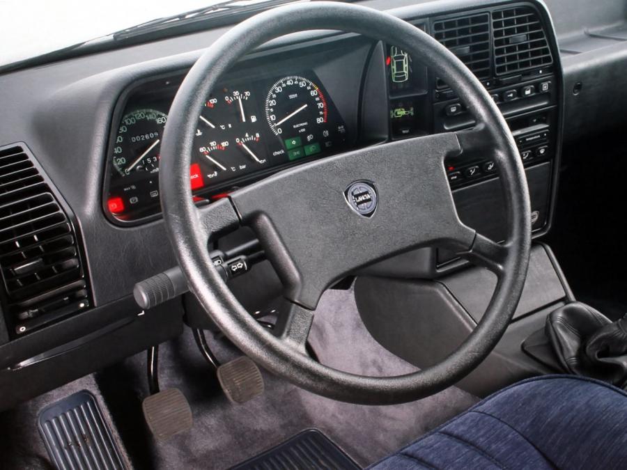  Lancia Thema i.e. Turbo 1984 года  (фото 4 из 5)